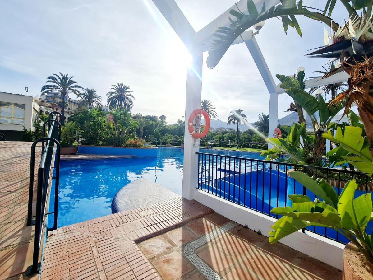 Precioso Apartamento Con Piscinas Y Vistas Al Mar. Benalmádena Exterior foto